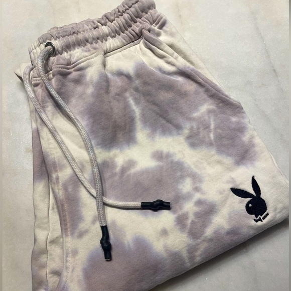 Missguided x Playboy lilac tie dye jogger sweatpants - Picture 3 of 3